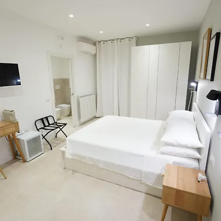 Oda ve Kahvaltı Residenzamarea Scalea